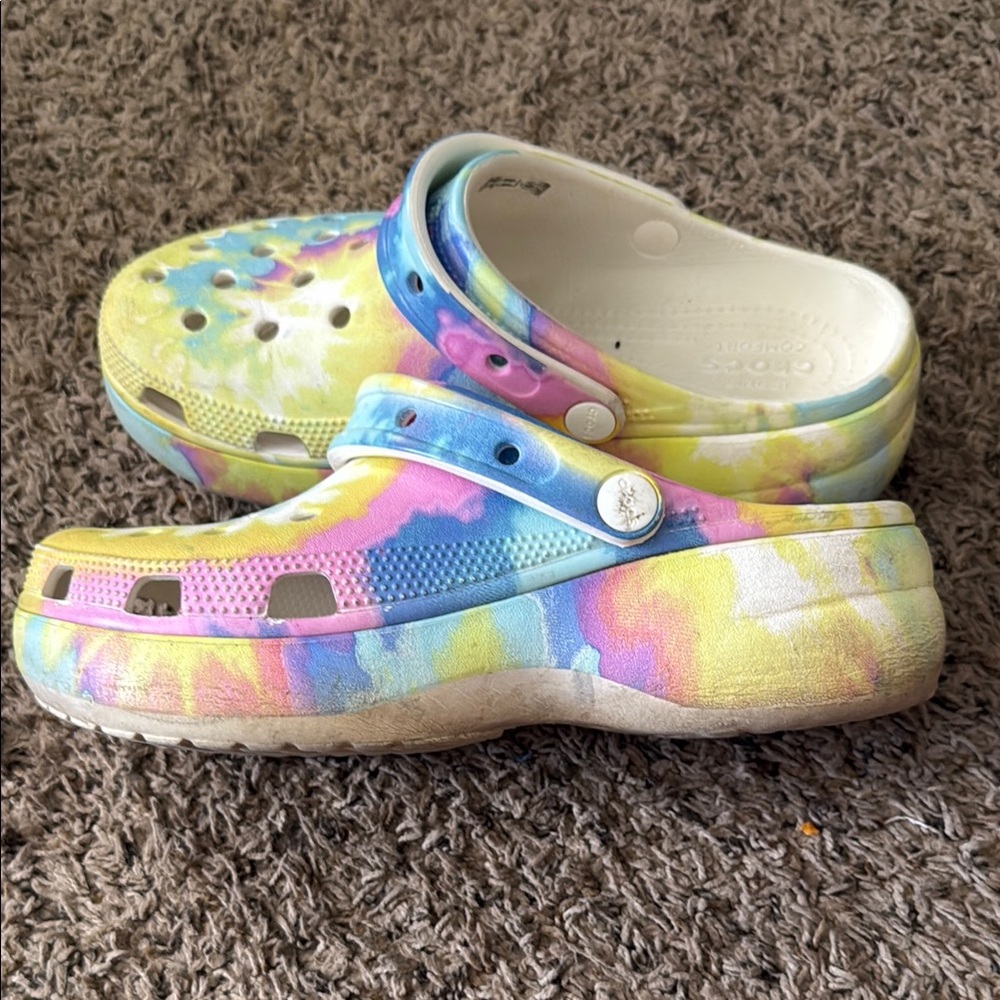 Colorful Clogs - Picture 4 of 5